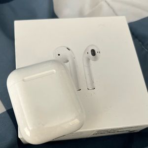 AirPod Case without AirPods *Only Charging Case*